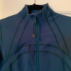 Lulu Lemon zip up top